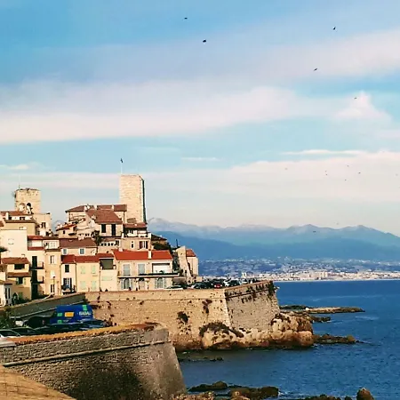 15 Cours Massena * Antibes