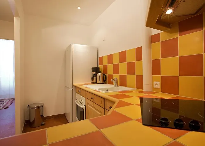 15 Cours Massena Apartmán *